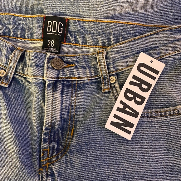 BDG URBAN OUTFITTERS NWT BOOTCUT DENIM 28 - Picture 4 of 8